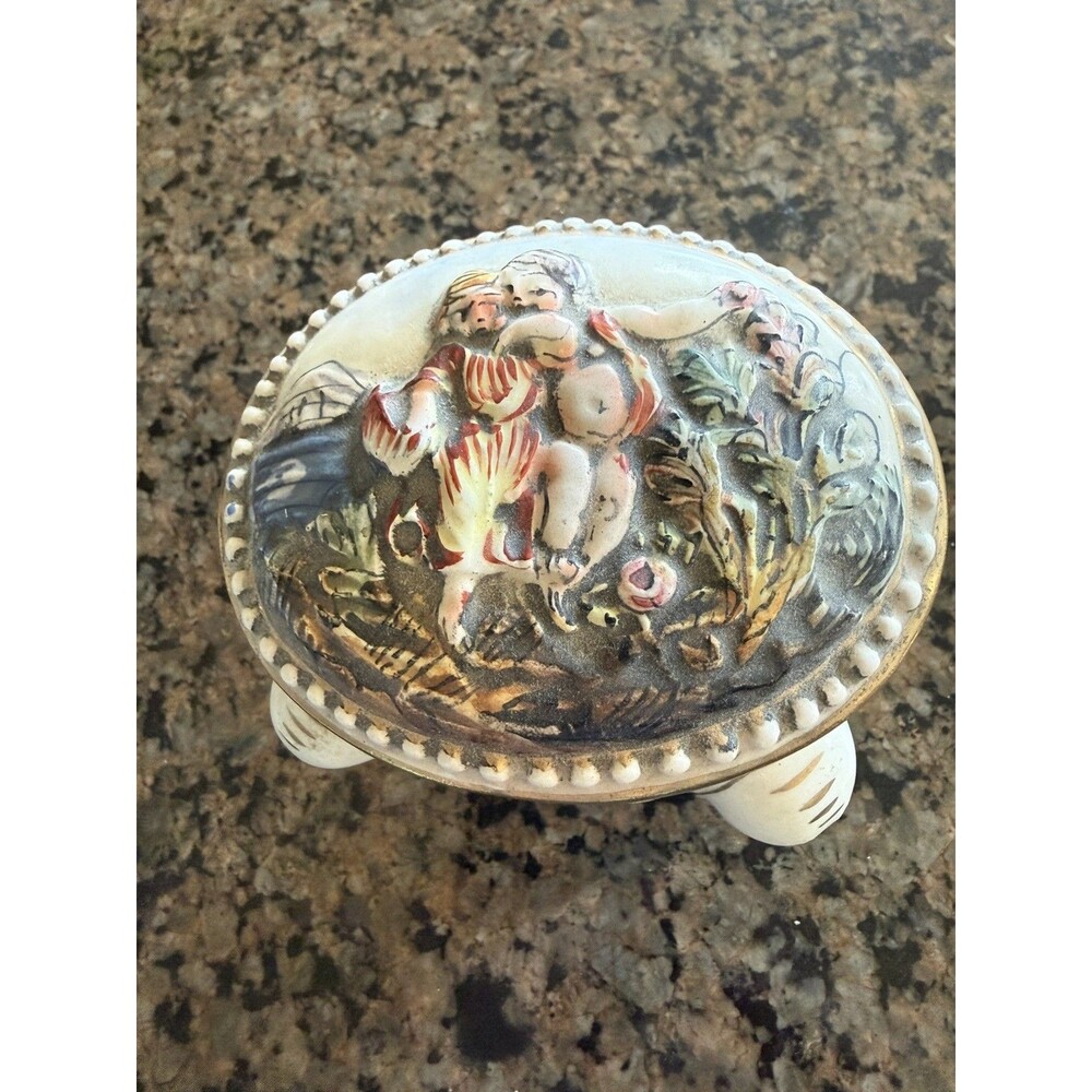 Vintage Capodimonte 1366/114 Porcelain Trinket Box Hand Painted Italy